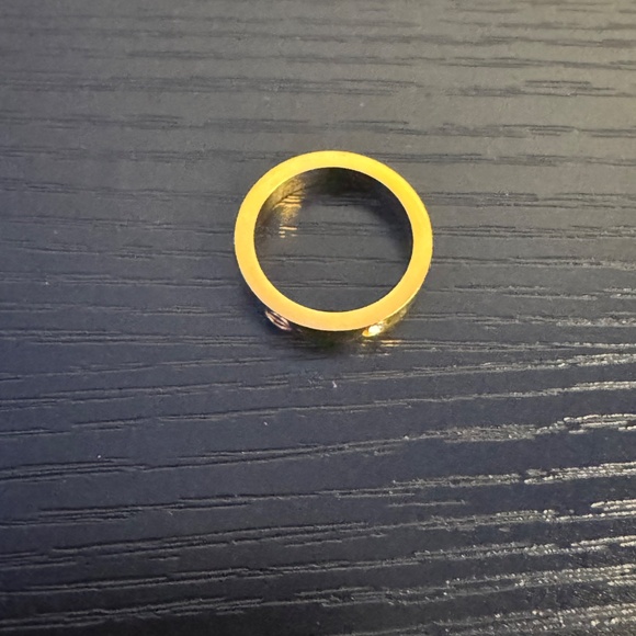 Gold Love Ring - Picture 4 of 4